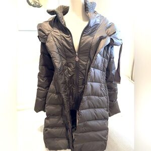 T TAHARI Pillow-Collar Hooded Puffer Coat Size S